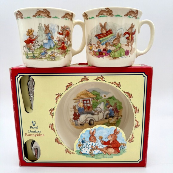 BUNNYKINS Royal Doulton England Bone China Mugs Bowl Spoon Set  Original Box 90s - Picture 1 of 15